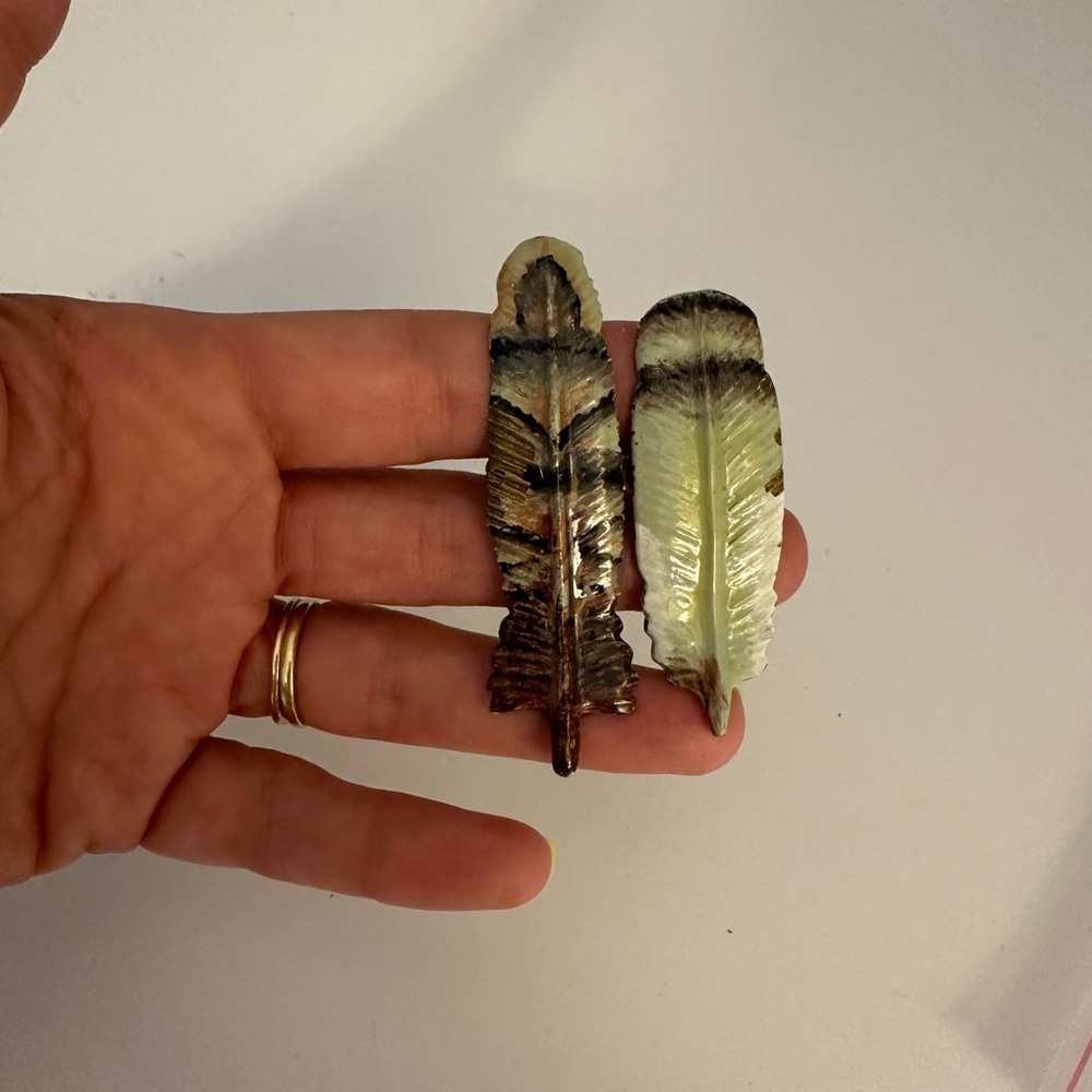 6 Elegant Feather Drawer Pulls